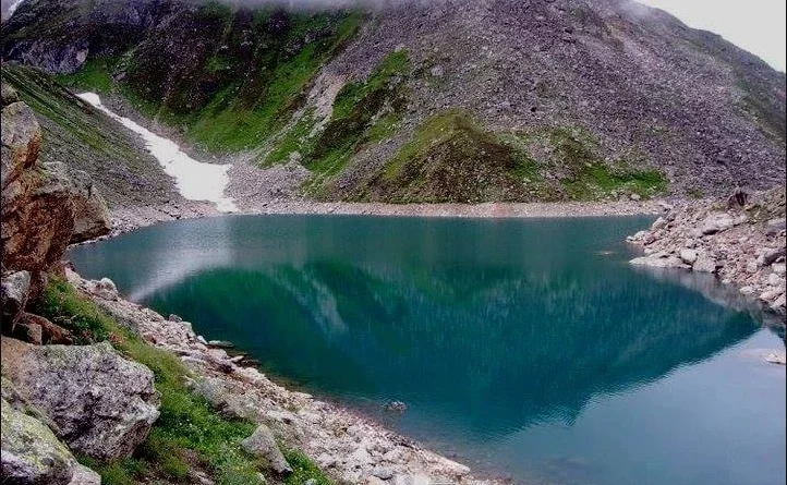 Satopanth-Lake-Badrinath