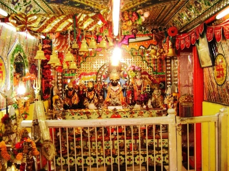black-stone-idol-Lord-Badrinarayan